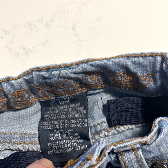 ❗2/$10❗Embroidered Jeans adjustable elastic waist - Picture 4 of 5